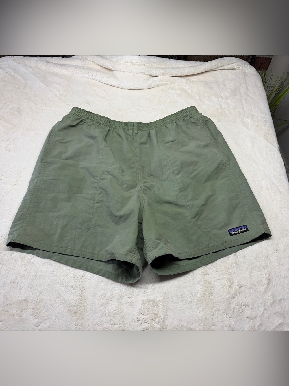 Patagonia Baggies Men M Sage 4.5" Outdoor Hike Athletic Swim Lined